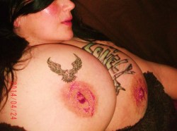 mylonelybreasts:  ha, lip gloss nipples *