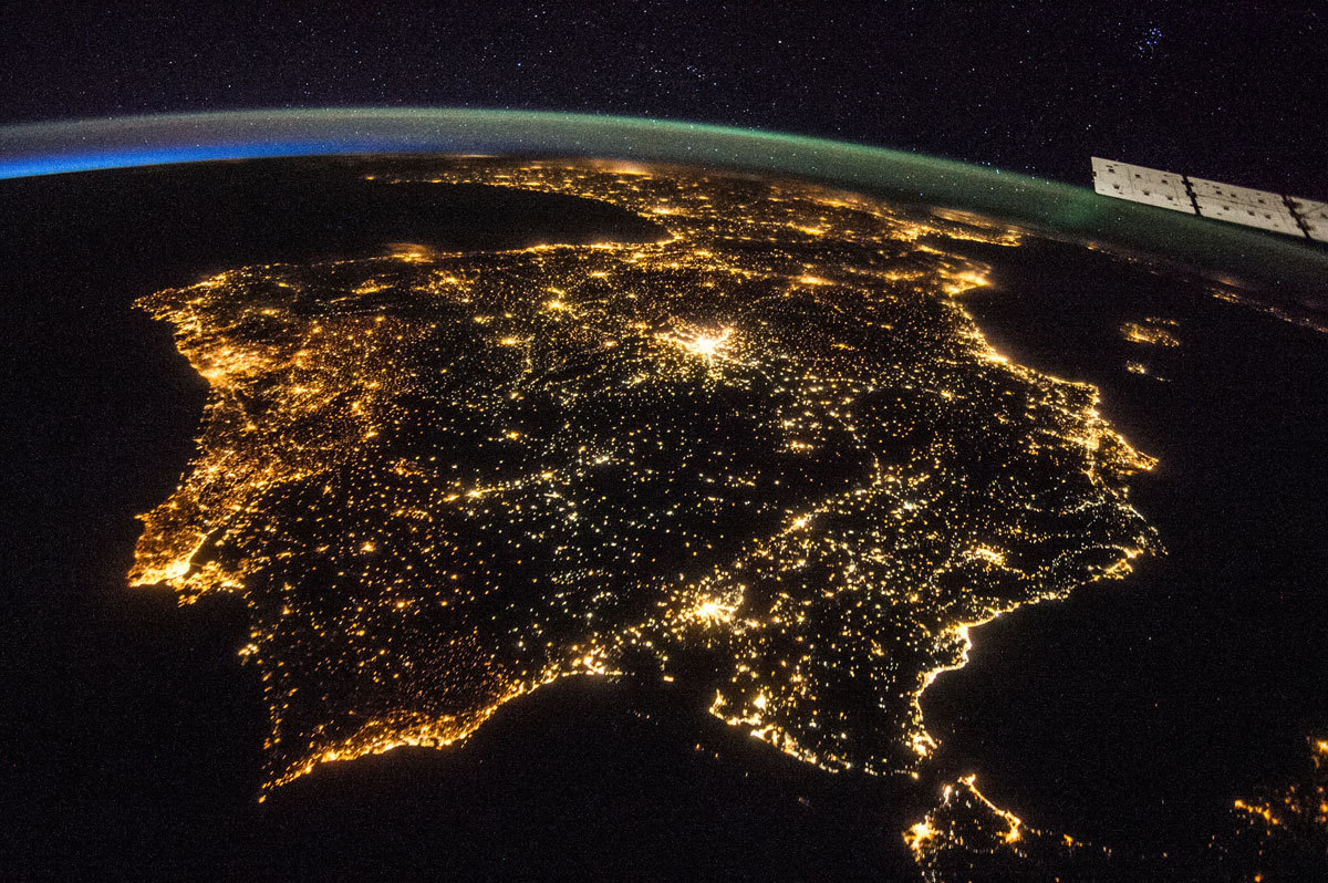 bobbycaputo:    NASA Celebrates Earth Day with 26 Jaw-Dropping Images of Our Planet