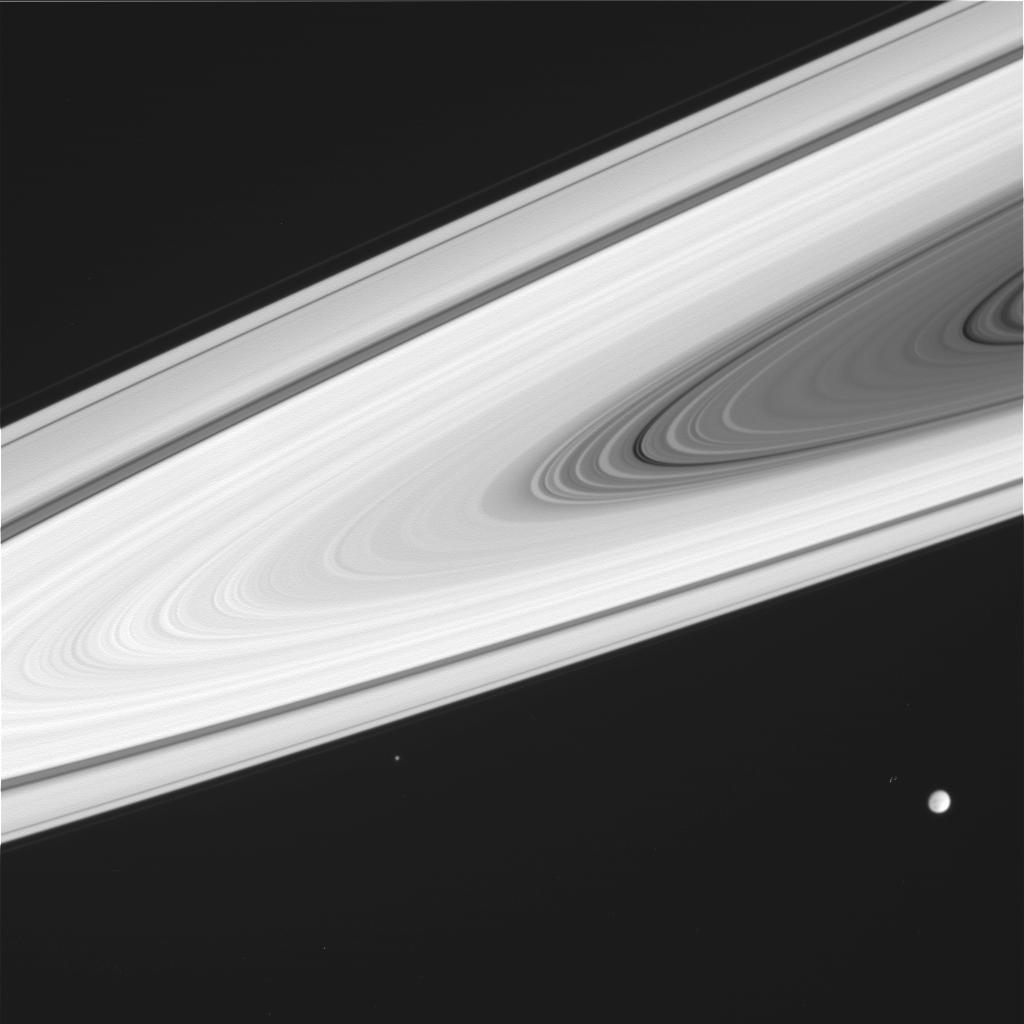 humanoidhistory:  The rings of Saturn, observed by Cassini space probe, April 2016.