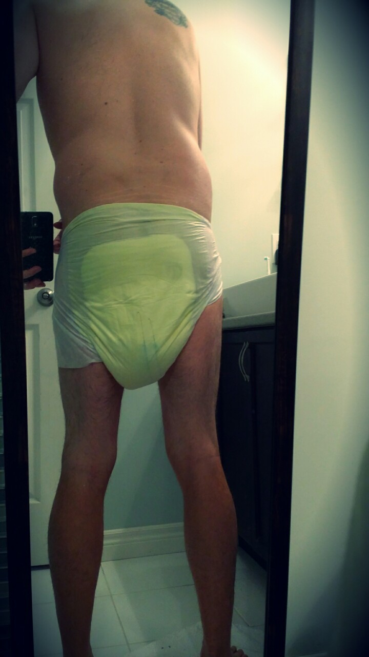 rspanked:  Picture evidence of my diaper experiment that I wrote about yesterday.