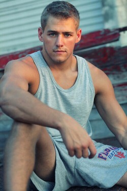 luvindick:  Check out my SEXY new favorite OnlyFans pup!And of course, join me on twitter: @kraptastical