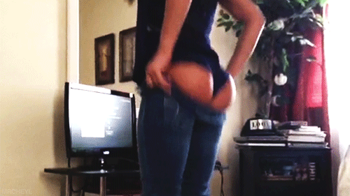 itsealilly:  Say welcome back to  the new Lovely Nipples, are you still coming? ;) 