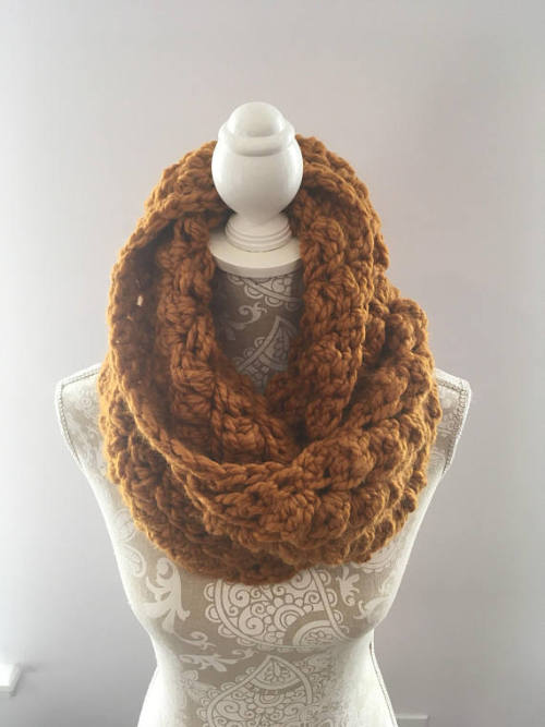 Hooded Cowl //AfghansbyAftan