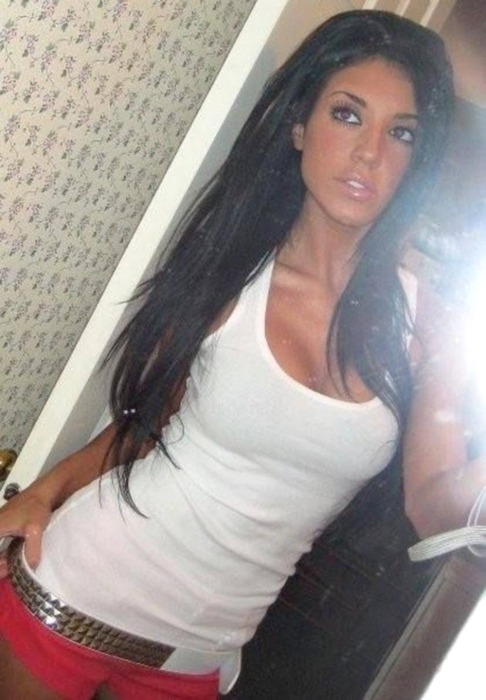 amateur-implant-pics:  wowselfshots:  WOW Selfshots - Posting and reblogging the