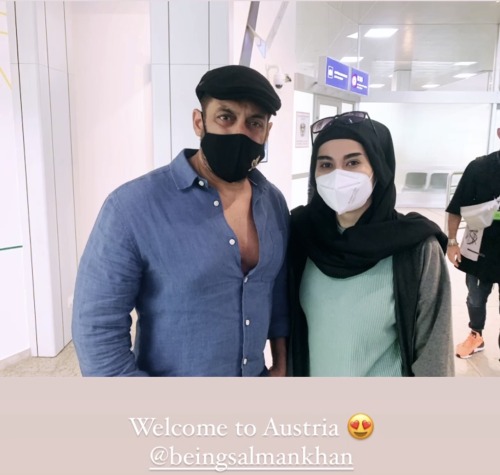 „★ Salman Khan cu Fan Zeynep pe aeroportul din Austria!  ”-13 septembrie 2021