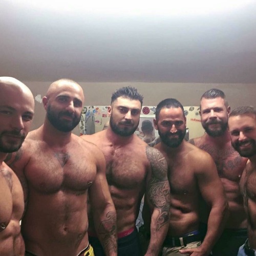 #FurryFaces, #Beards, #HairyChests, #HairyLegs, #HairyArmpits with #Mansmells. #RealMen