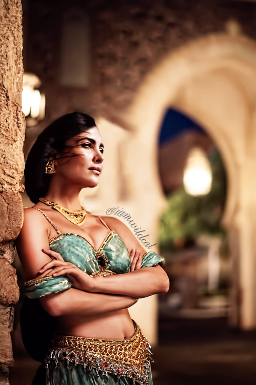 Bollywood Actresses as Disney Princesses [New Version]Lara Dutta as Jasmine from Aladdin
