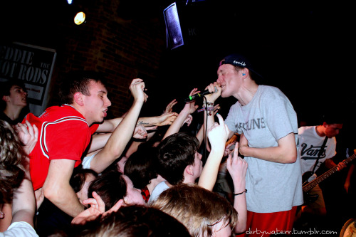 dirtywaterr:  Neck Deep, The Forum, Tunbridge Wells 10/1/14 