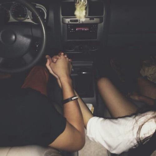 zombies-lovee:  Every girl loves when he holds her hand while driving na We Heart It.