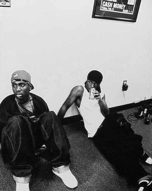 Lil Wayne and Turk chilling inside the Cash Money Records office in New Orleans back in 2000! #Throw