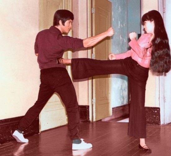 severelyfuturisticharmony:  The Rare Photos of Bruce Lee   Best&amp;Professional