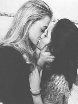 lesbiansandweed:  FCK