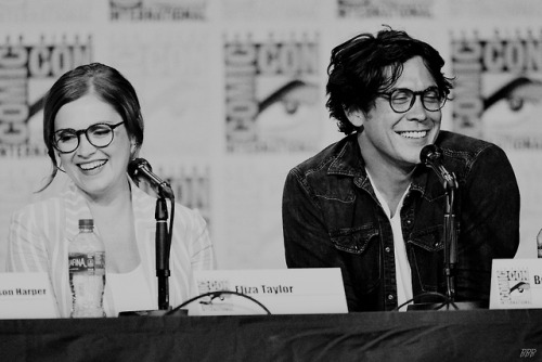 Bob Morley and Eliza Taylor at Fan Favorite Panel at SDCC 2019 (via farfarawaysite)