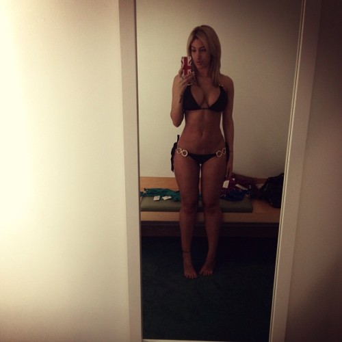 hotnonnudes - Hot Non-Nudes