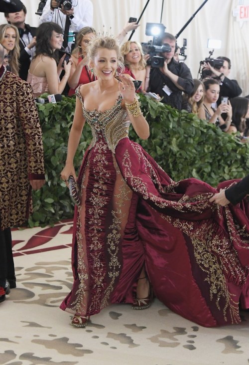 Blake Lively at the 2018 Met Gala. Gown: Atelier Versace. Shoes: Christian Louboutin. Jewelry: Lorra