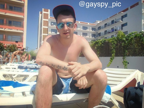gay-spyuk: Too fucking sexy. Love drunk straight lads. #gayspy #gaywankbank Hot circumcision