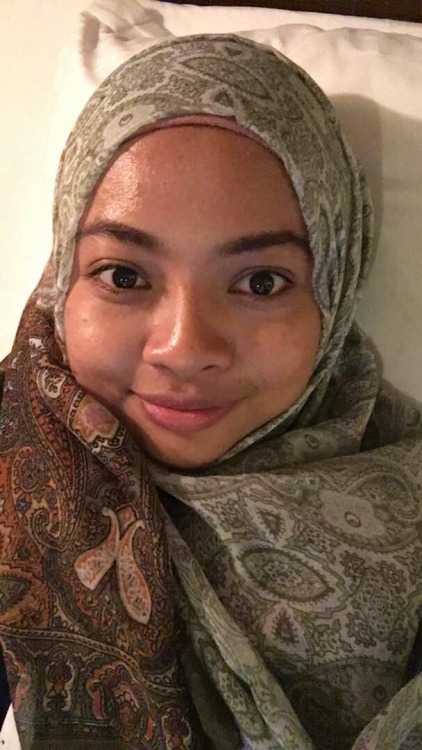 awek melayu chek in hotel payung gmbar bogel.. reb... - Tumbex