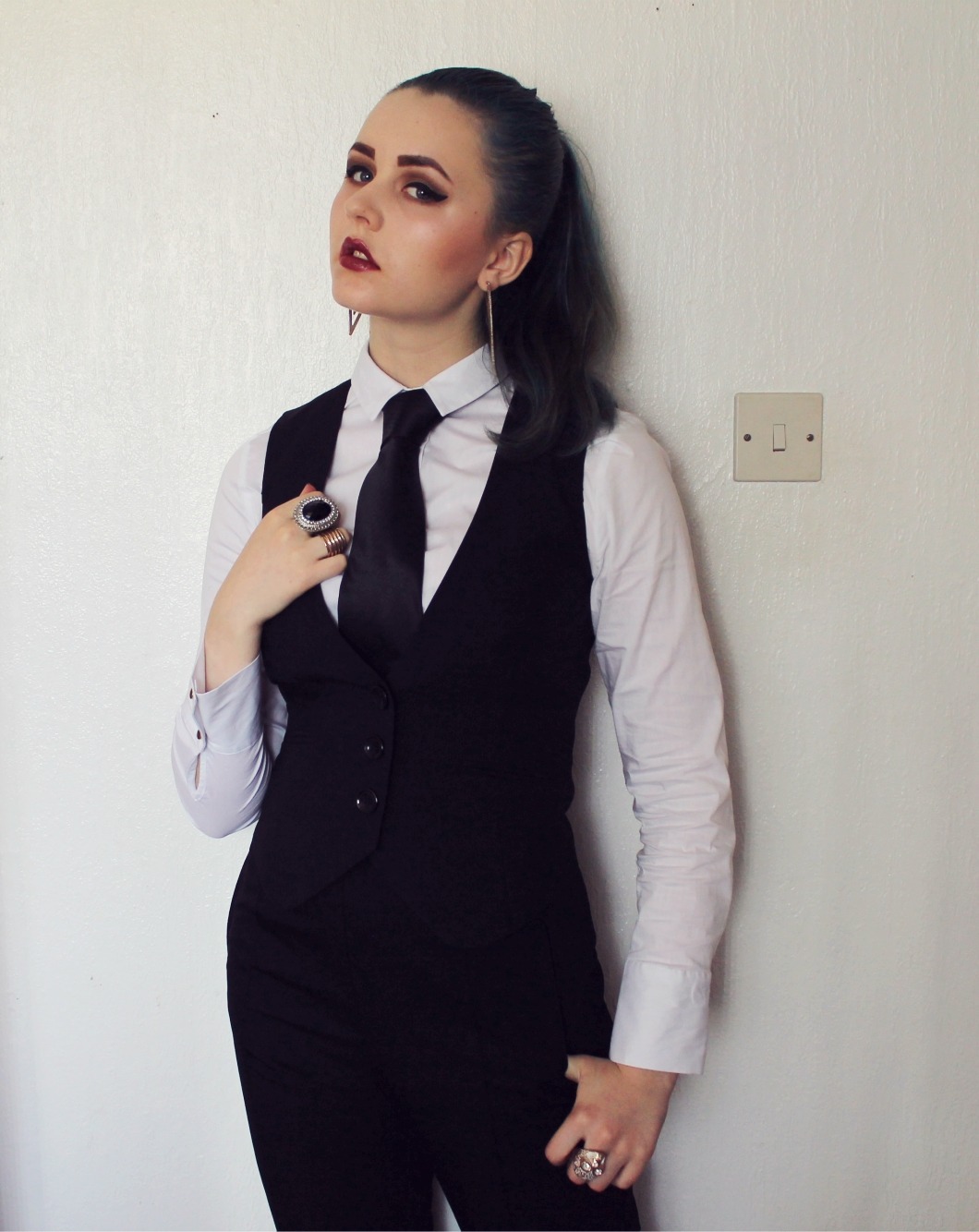 pebblesbeaufort:  ✧･ﾟ:*✧･ﾟ:* New blog post on suits *:･ﾟ✧*:･ﾟ✧