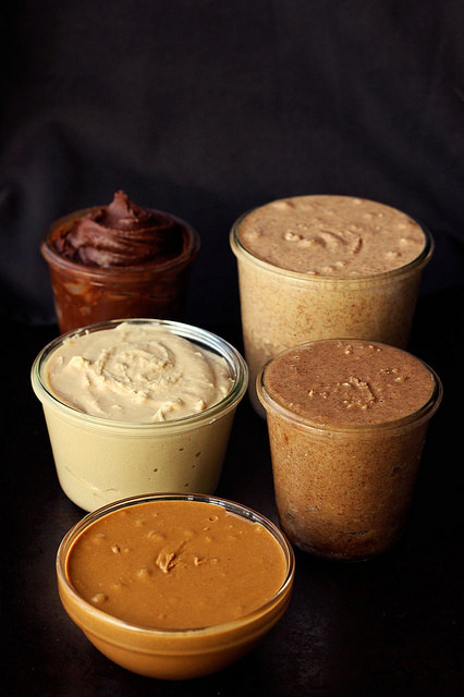 not-wonderland:beautifulpicturesofhealthyfood:How-to Make Homemade Nut Butters…RECIPE  Yum