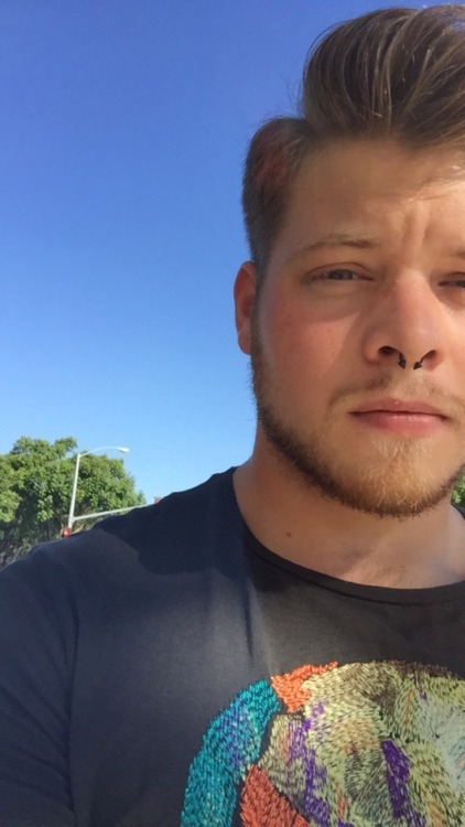 maxatronic:Happy hour done did me dirty