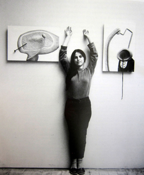 hipinuff: The sculptor Eva Hesse (1936-1970) pioneered the use of plastic and other nontraditional 