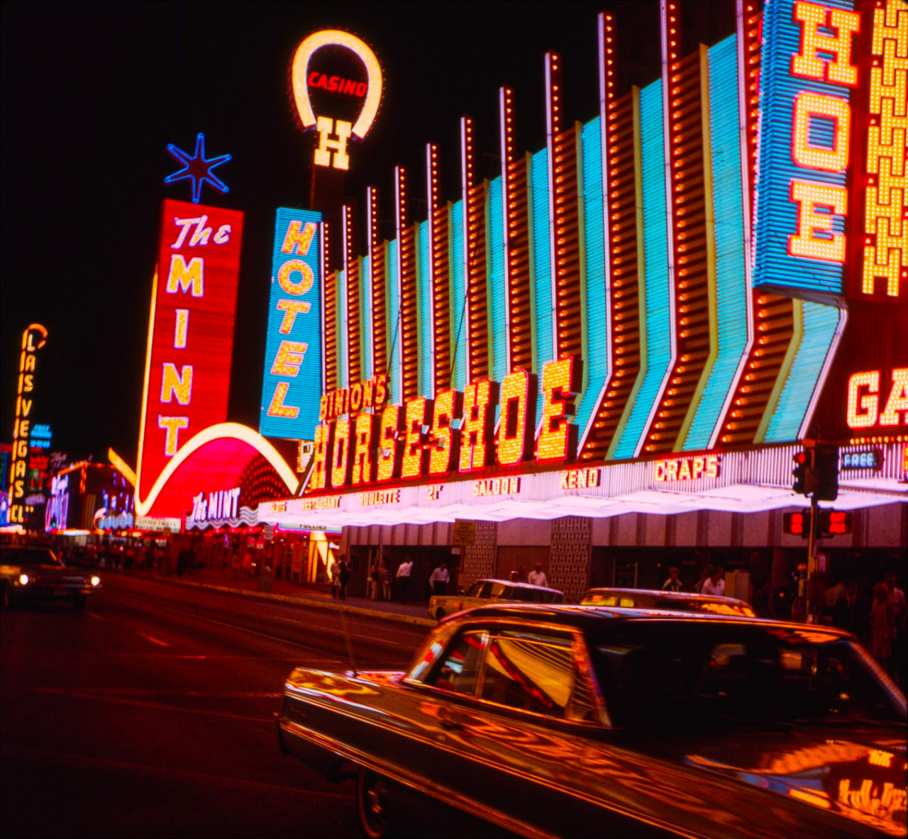 Vintage Las Vegas — Horseshoe, 1990 Photo by Hank deLespinasse