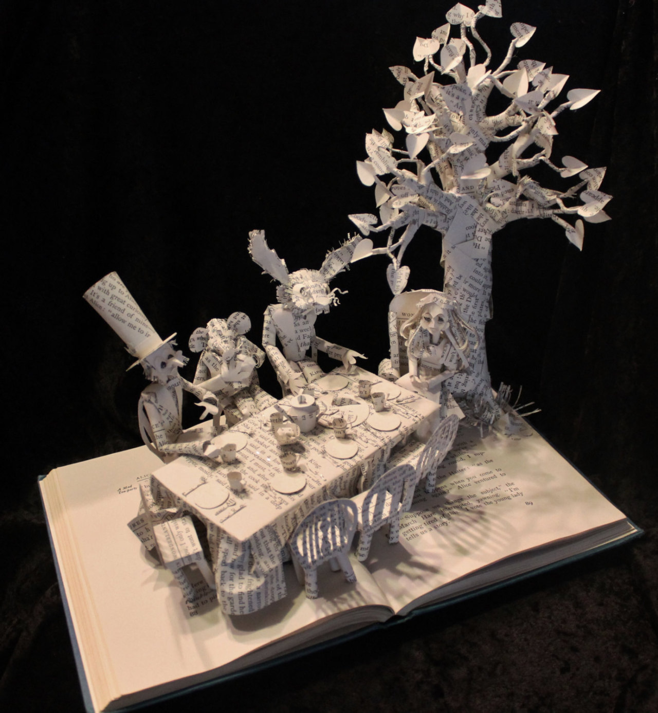 section1rules:  culturenlifestyle:  Whimsical 3D Book Sculptures by Jodi Harvey-Brown