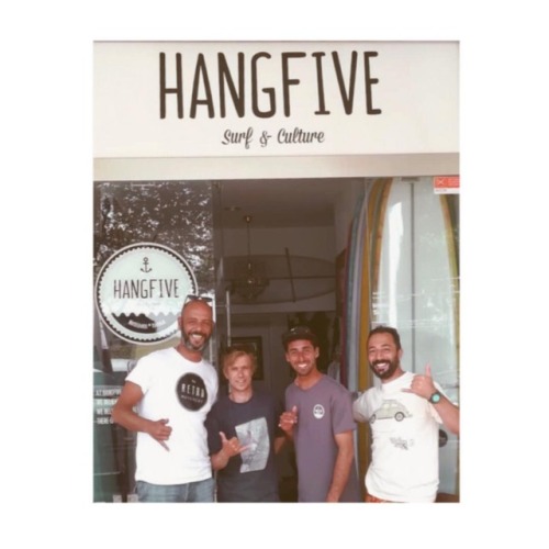 Hanging with the bug tee @hangfivematosinhos @patrickbarros5801  www.instagram.com/p/BnIwvwV