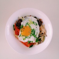 My simple and healthy take on a Korean bibimbap  inspired by @heyclaire #bibimbap