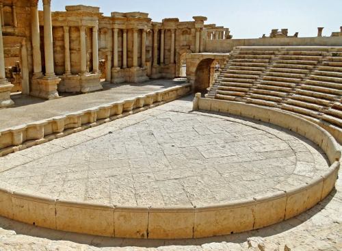 trembling-colors: The Roman Theatre at Palmyra.