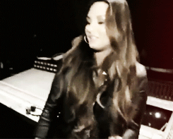 goldvato:  Demi Lovato’s Reaction on PUNK’D 
