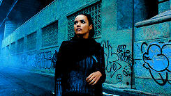 leethompkins:GET TO KNOW ME MEME |  [ 2/5 ] tv shows: Gotham↳ You have to love Gotham. People always