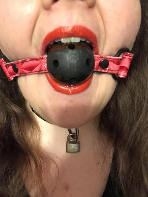 Do you like what you see? Come see more at My Perverted Stories: is.gd/D0QYuf