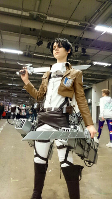 thesnowchild:  My Levi cosplay I had on confusion