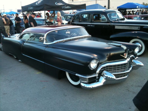 girls-n-cars:  > > girls-n-cars < < 