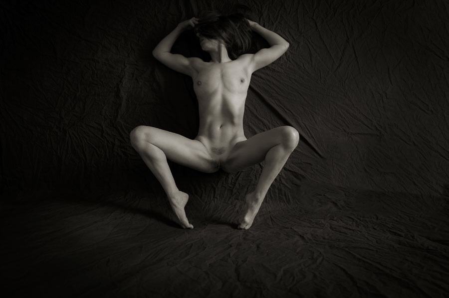 musemara:Balance.  Photographer G. Swift, please do not reblog without credits.