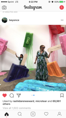 Theversagenda:  Zamaron:  Notice How Beyoncé And Blue Are Grabbing The Pink Ice