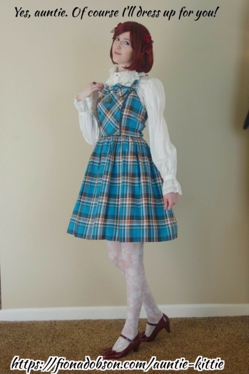 shamelesssweetsanchor:  I’d love to be the one to feminize you. Message me for