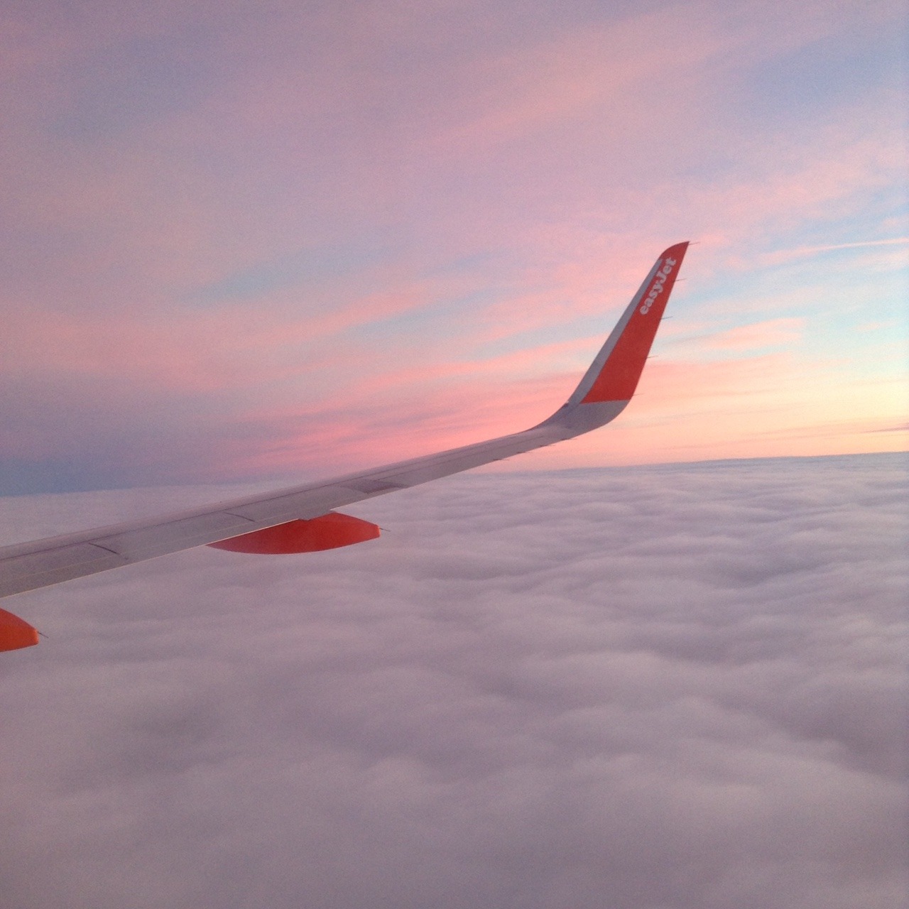 pixie-tot:  the sky looked so beautiful this morning   💦
