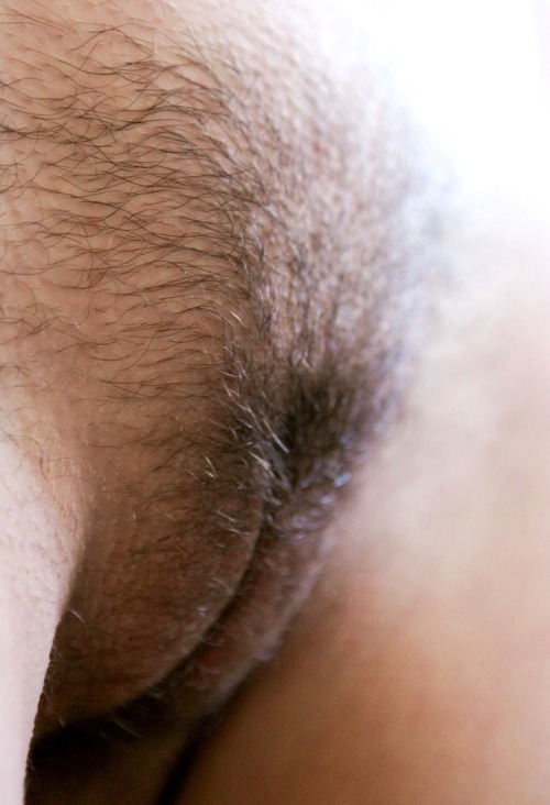 waldrabe:geilerrentner65:Geile Fotze.  Bestimmt geil zu Lecken und drann knabbern…….