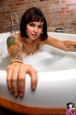 sglovexxx:  Chanel Suicide