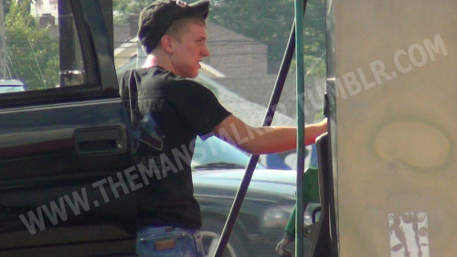 themanstalker: SO ARE YOU DROOLING YET?….SPOTTED AS HE WAS PUMPING GAS, THIS CUTE STUD KIND OF REMI