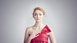 gentlemanboners:  Sophie Turner. https://www.snapchat.com/add/gentlemanboners