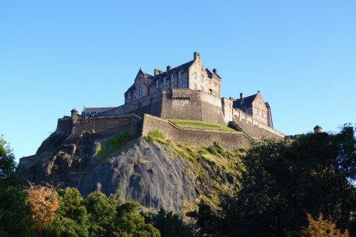 Castle Rock: The volcano lurking beneath Edinburgh CastleCastle Rock is the name given to the large 