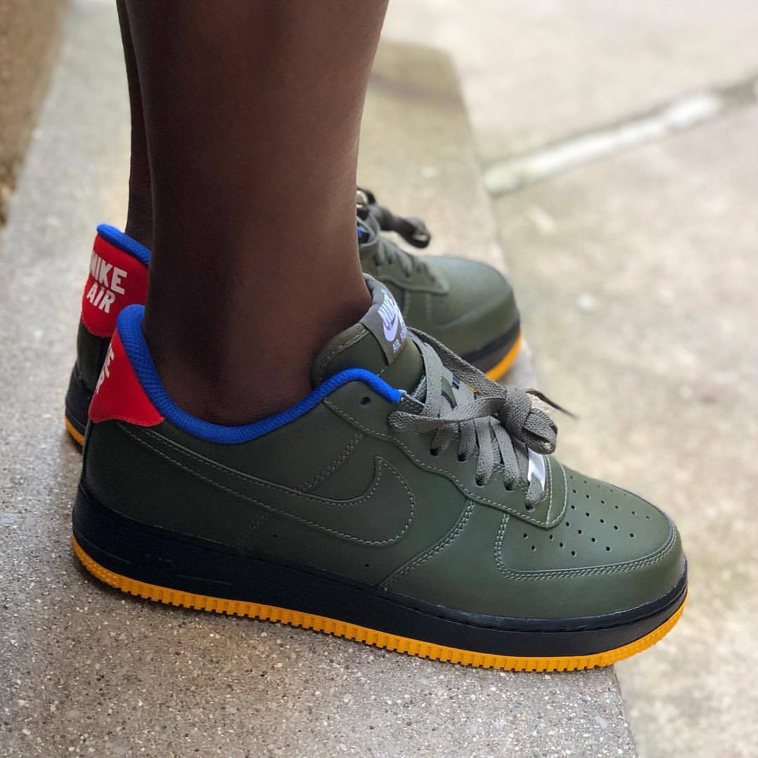 #todayskicks NikeID Air Force 1 “G.I. Joe”. A lil fun with the limited color pallet. #ijustlikeshoes #af1 #airforce1 #airforceone #af1gallery #teamaf1 #af1always #af1squad #forcegang #myids #airforce1cartel #tysid #af1id #ids #nikeid #hnbmg...