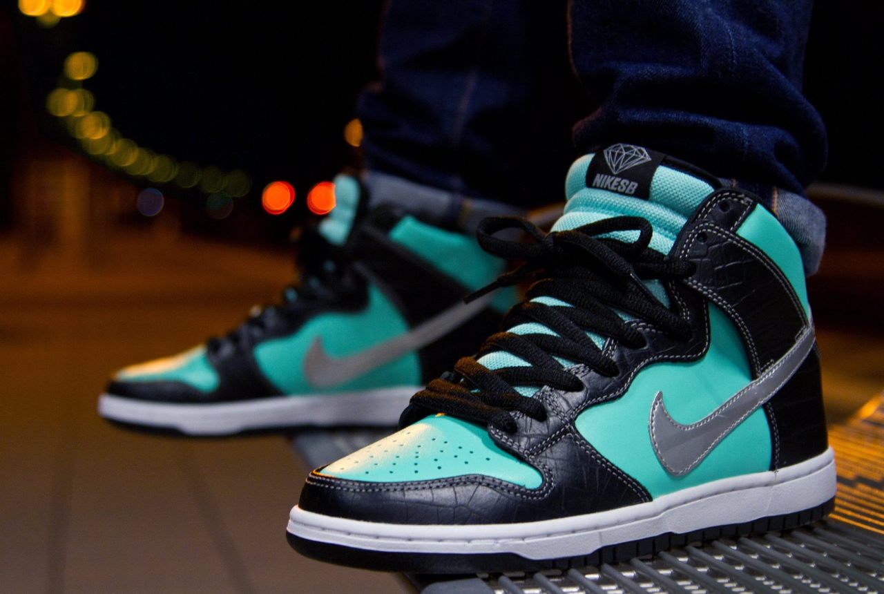 nike sb dunk high tiffany on feet