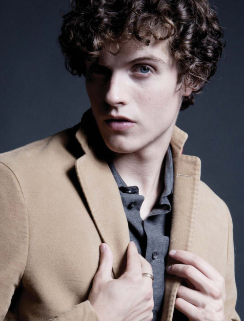livvysaurusrex:just another daniel sharman appreciation post. with gifs!!! yay!