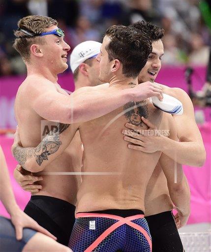 4everswimming:  ©AP/GETTY Because I was screaming when they won 