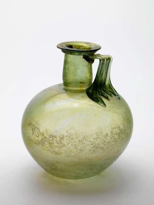 Roman globular jug or bottle, 1st - 2nd century A.D. Roman Empire. Via ancientglass