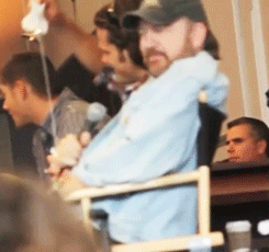 confessionsofastendanite:  Jared got gum on his coffee lid and Jensen was clearly
